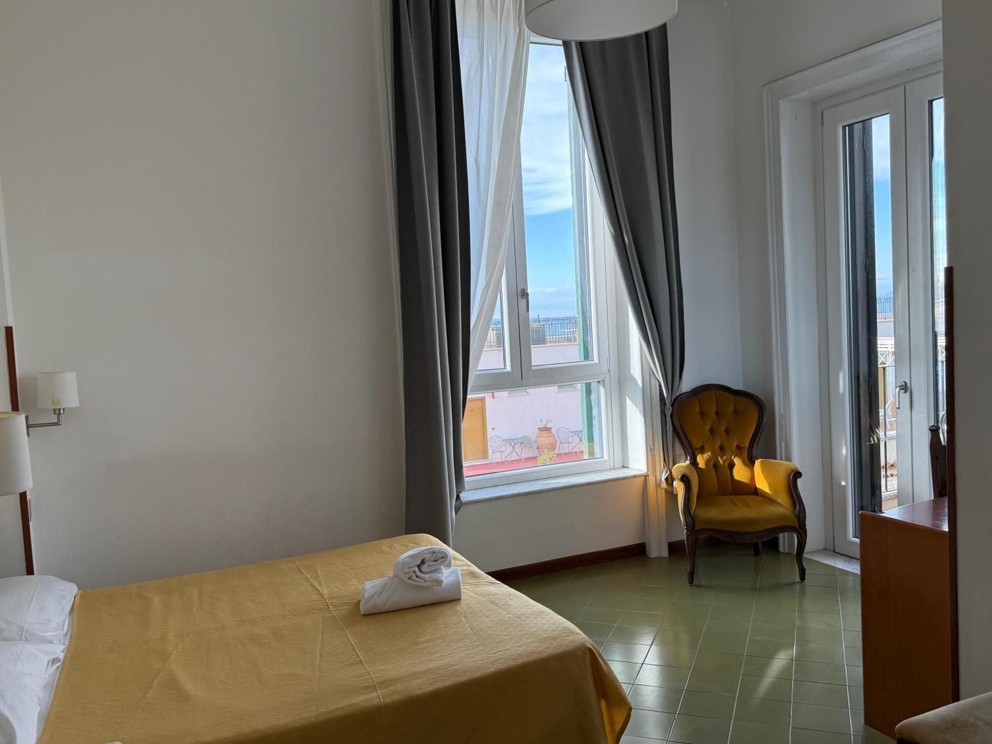 Hotel Villa Pina Antico Francischiello Massa Lubrense Eksteriør billede