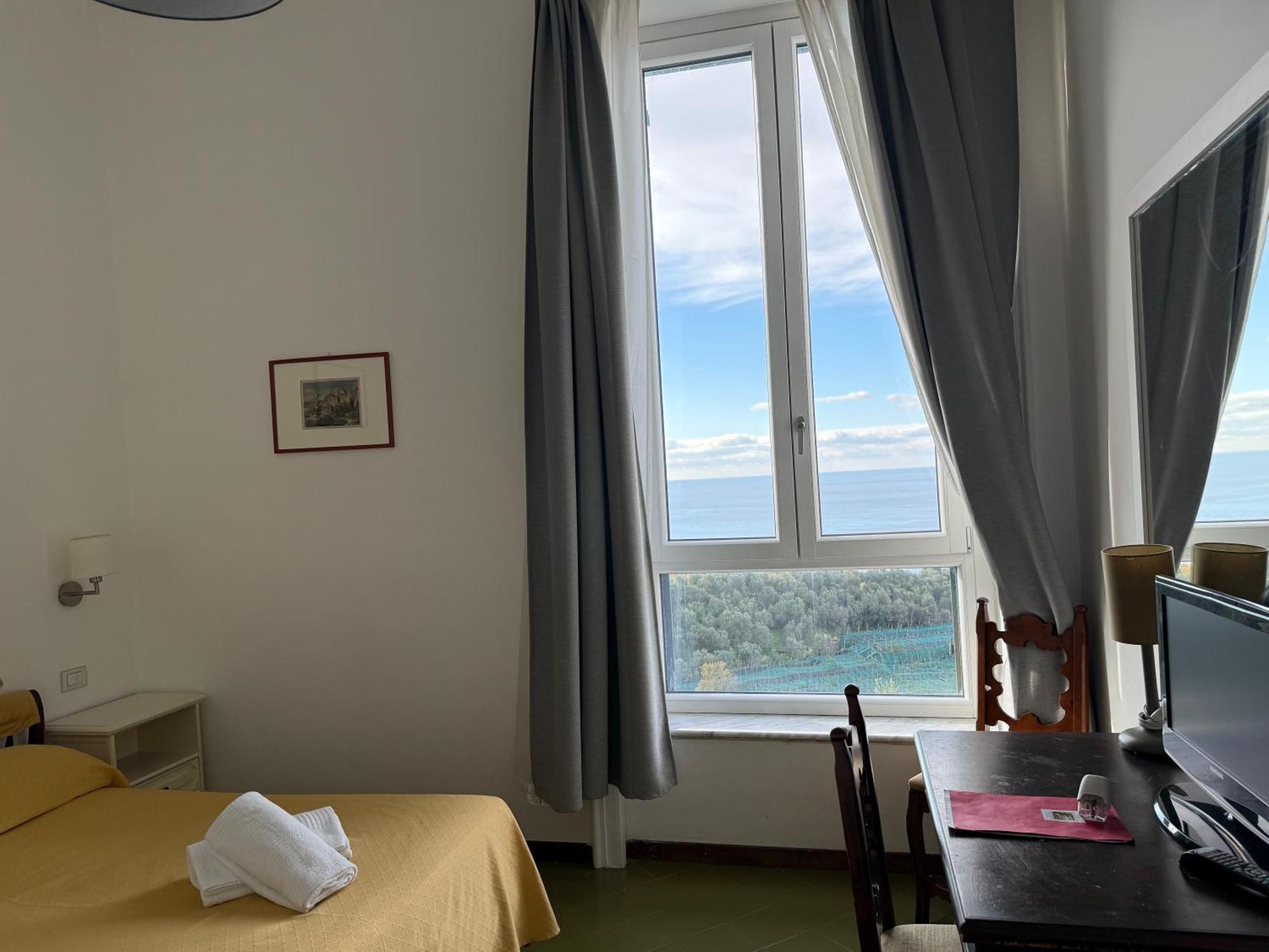 Hotel Villa Pina Antico Francischiello Massa Lubrense Eksteriør billede